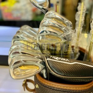 Bo-gay-golf-honma-3-sao-new-beres-07-2020 (2).jpg