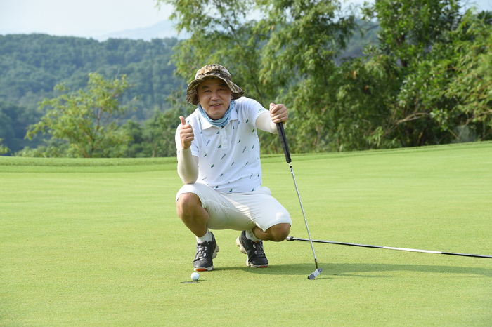 golfer-han-quoc-vo-dich-giai-golf.jpg
