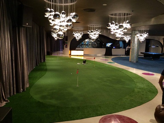 san-golf-mini-trong-nha.jpg